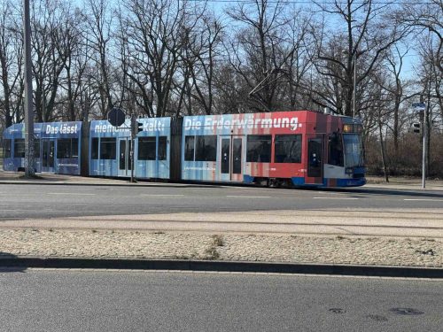 Straßenbahn-Naunhofer-Straße-Ecke-Prager-Straße-Leipzig-Stötteritz